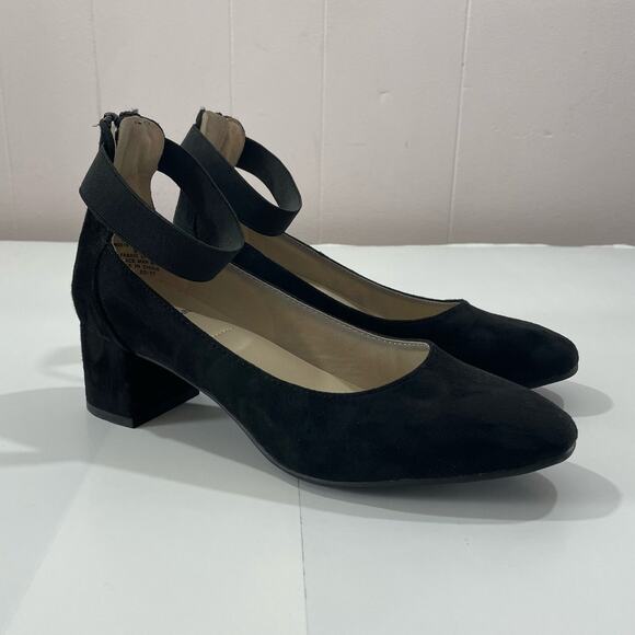 White‎ Mountain Women's Strappy Closed Toe Heel Size 8 - Picture 1 of 5